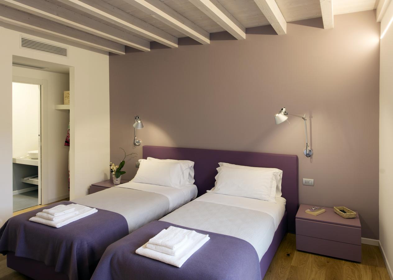 Manzoni 124 Bed&Relax Bed & Breakfast Esine Exterior photo
